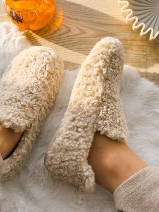 Pantofle Verbenas Yuk Curly Beig 212012, Beżowy, Materiał