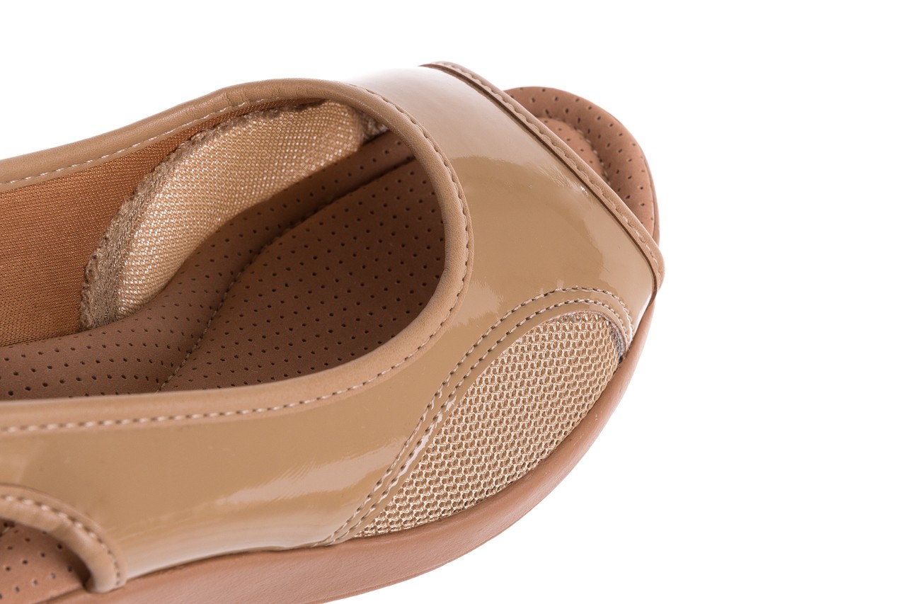 Azaleia 604 073 patent beige - sandały - dla niej  - sale 12