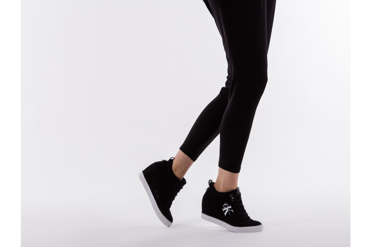 Calvin klein jeans ritzy canvas black - sneakersy - buty damskie - kobieta 13